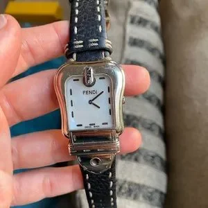 AUTHENTIC VINTAGE FENDI BLACK MOTHER-OF-PEARL WATCH Fendi | Accessories | Fendi Buckle Watch Stainless Steel  main image 3